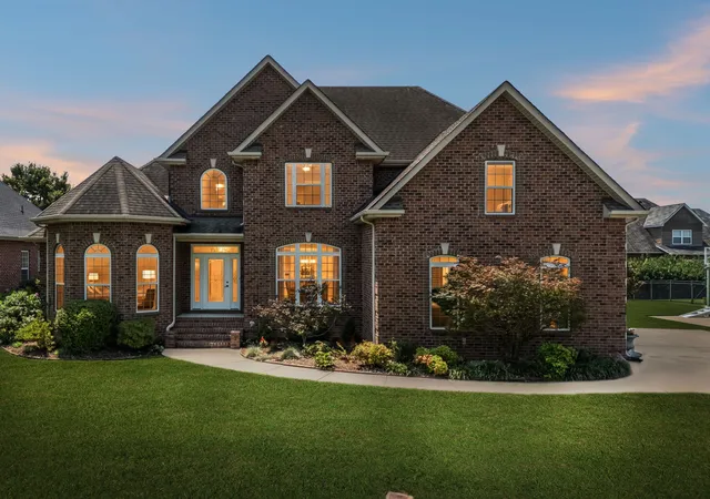 Photo 1 of Single family home for sale at 3317 Geneva Dr, Murfreesboro, TN 37128 | MLS# 3311587 | Listing updated on 2026-10-19