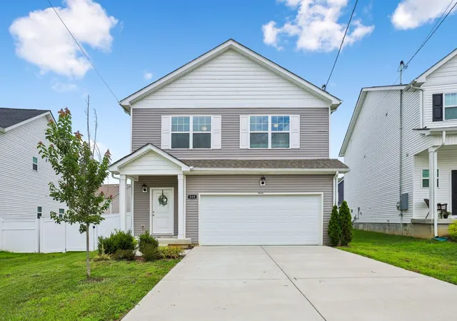 Photo 1 of Single family home for sale at 319 Winners Cir, Shelbyville, TN 37160 | MLS# 3311679 | Listing updated on 2026-08-15