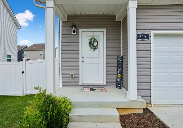 Photo 4 of Single family home for sale at 319 Winners Cir, Shelbyville, TN 37160 | MLS# 3311679 | Listing updated on 2026-08-15