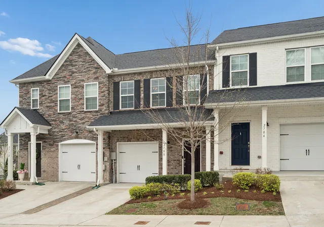 Photo 2 of Townhouse for sale at 2708 Gossett Trl, Nashville, TN 37221 | MLS# 3314544 | Listing updated on 2026-07-31