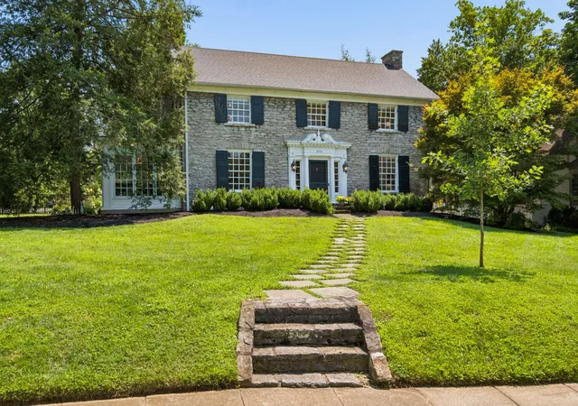 Photo 1 of Sale Pending at 3701 Whitland Ave, Nashville, TN 37205 | MLS# 3618958 | Listing updated on 2026-10-30