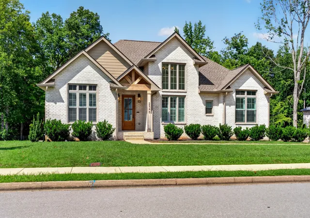 3rd image of 2545 Everwood Ct, Clarksville, TN 37043 | MLS# 3319135