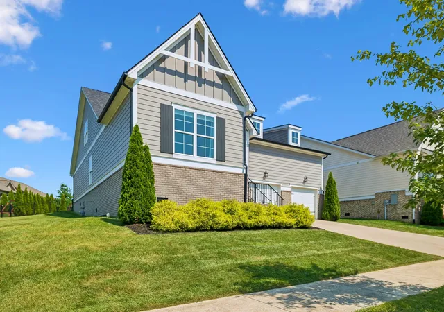 Photo 2 of Sale Pending at 2310 Durham Trl Dr, Thompsons Station, TN 37179 | MLS# 3311653 | Listing updated on 2026-09-04
