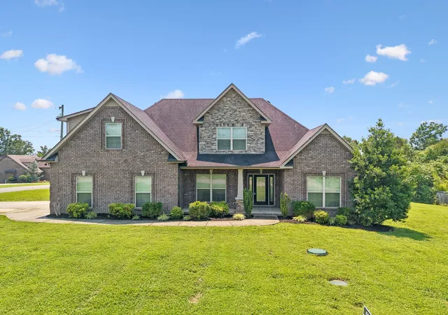 Photo 1 of Single family home for sale at 1342 Royal Oak Ave, Murfreesboro, TN 37129 | MLS# 3311625 | Listing updated on 2026-10-29