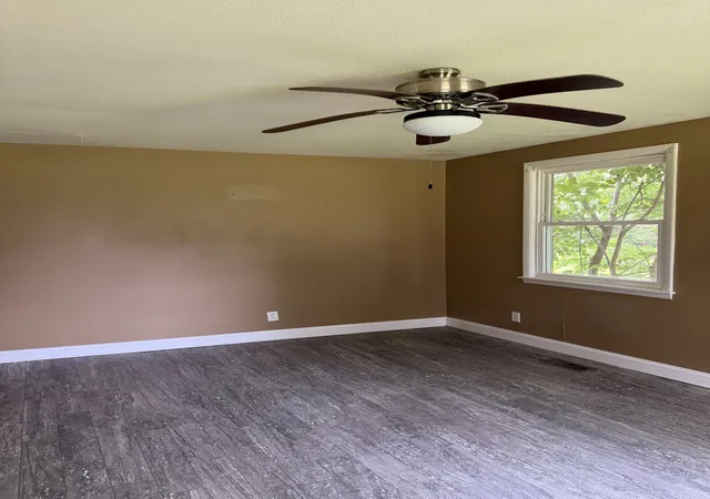 3rd image of 6 Greer Ct #6, Charlotte, TN 37036 | MLS# 3501026