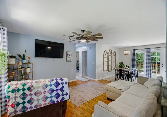 Photo 4 of Single family home for sale at 6425 Highway 25 E, Springfield, TN 37172 | MLS# 3314440 | Listing updated on 2026-09-07