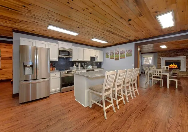 Photo 4 of Sale Pending at 1106 Tanrac Trl, Gatlinburg, TN 37738 | MLS# 3591744 | Listing updated on 2026-09-17