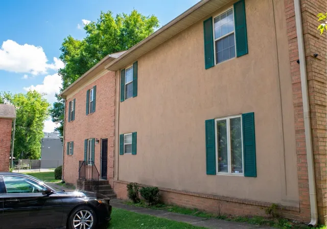 Photo 2 of Sale Pending at 516 19th Avenue N, Nashville, TN 37203 | MLS# 3311631 | Listing updated on 2026-09-28