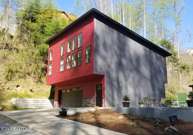 image of 667 Turkey Nest Rd, Gatlinburg, TN 37738 | MLS# 3311637