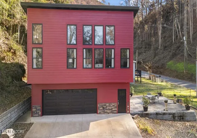 image of 667 Turkey Nest Rd, Gatlinburg, TN 37738 | MLS# 3311637