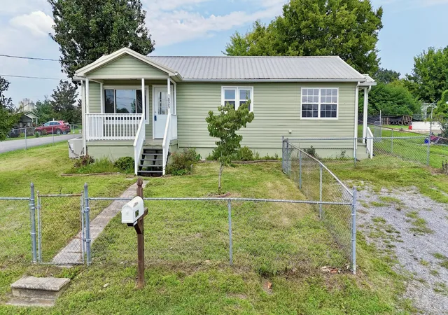 1st image of 1025 Hawk Street Ne, Cleveland, TN 37311 | MLS# 3311647