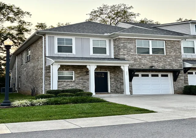 Photo 2 of Townhouse for sale at 326 Banbury Dr, Gallatin, TN 37066 | MLS# 3311677 | Listing updated on 2026-09-25