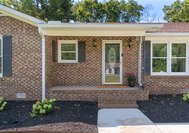 Photo 4 of Single family home for sale at 2353 Braxton Bragg Dr, Murfreesboro, TN 37129 | MLS# 3311829 | Listing updated on 2026-09-14
