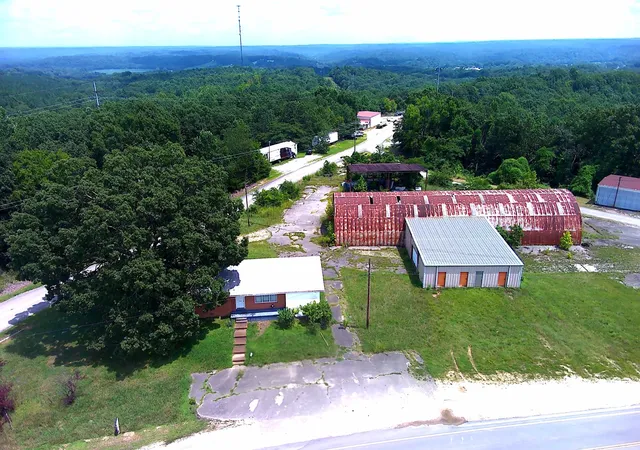 1st image of 204 Lick Creek Rd, Linden, TN 37096 | MLS# 3311713