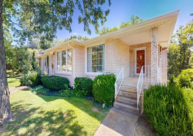 2nd image of 604 Mcdonald Ct, Nashville, TN 37217 | MLS# 3322452