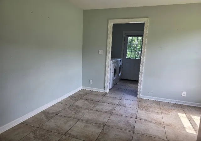 Photo 4 of Sale Pending at 2819 Sparrow Dr, Clarksville, TN 37040 | MLS# 3311739 | Listing updated on 2026-08-13