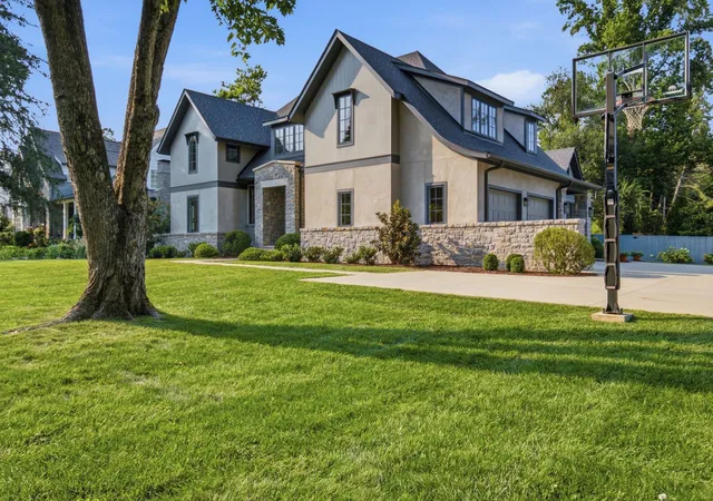3rd image of 134 Taggart Ave, Nashville, TN 37205 | MLS# 3312512