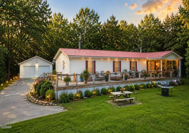 1st image of 738 Autumns Peak Way, Sevierville, TN 37876 | MLS# 3311759