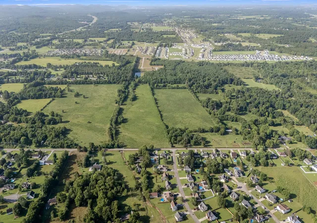 2nd image of 483 Stones River Ln, Murfreesboro, TN 37128 | MLS# 3312103