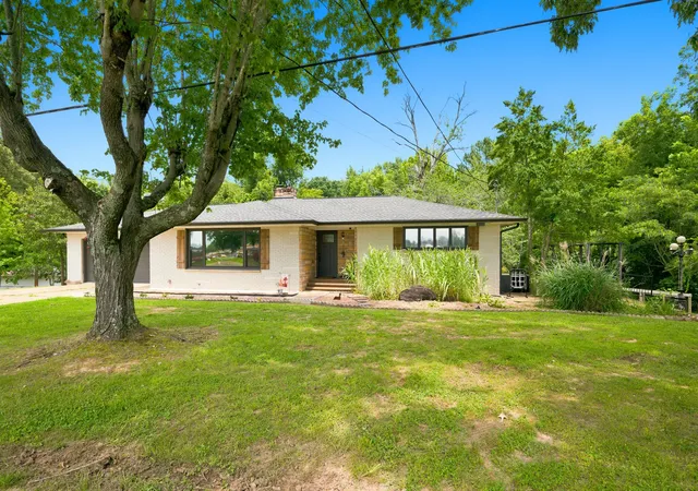 1st image of 250 Washington Ave, Camden, TN 38320 | MLS# 3319354