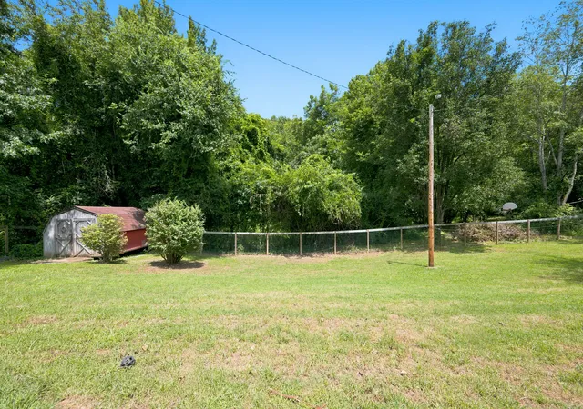39th image of 250 Washington Ave, Camden, TN 38320 | MLS# 3319354