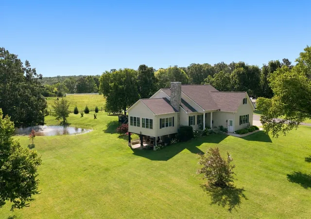 2nd image of 1160 Fleet Town Rd, Dickson, TN 37055 | MLS# 3335387