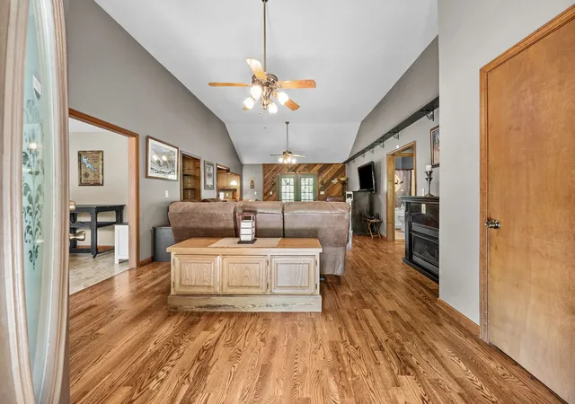 Photo 4 of Sale Pending at 342 Iron Workers Rd, Clarksville, TN 37043 | MLS# 3514141 | Listing updated on 2026-09-03