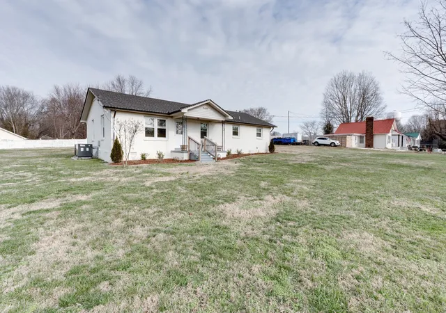 2nd image of 5107 Austin Peay Hwy, Westmoreland, TN 37186 | MLS# 3319177