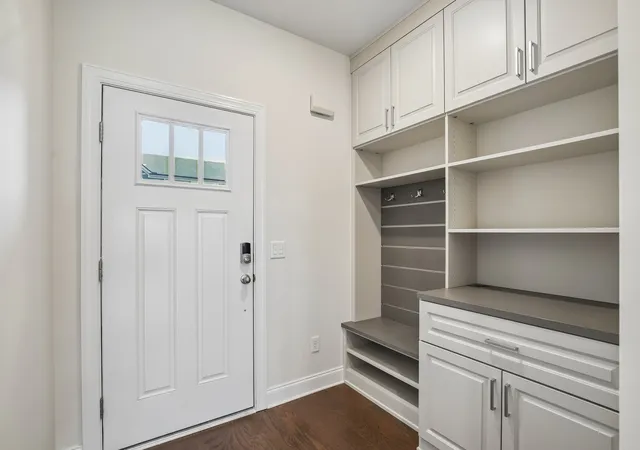 Photo 3 of Townhouse for sale at 427 Palmetto Dr, Columbia, TN 38401 | MLS# 3317232 | Listing updated on 2026-10-06