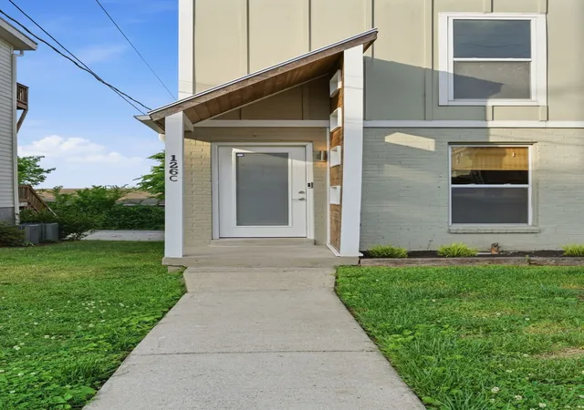 Photo 3 of Townhouse for sale at 126c Fern Ave, Nashville, TN 37207 | MLS# 3319148 | Listing updated on 2026-08-16