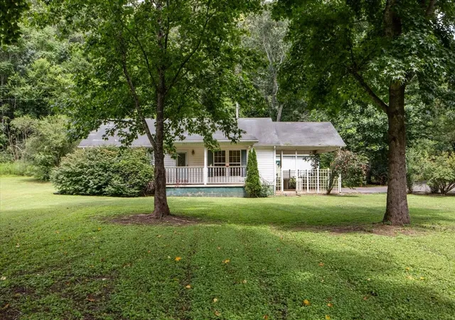 4th image of 239 Longbranch Rd, Hohenwald, TN 38462 | MLS# 3312102