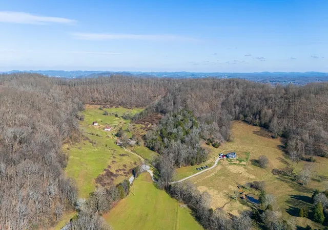 Photo 2 of House for sale at 4701 Reed Rd, Thompsons Station, TN 37179 | MLS# 3316008 | Listing updated on 2026-07-31