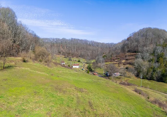 Photo 4 of House for sale at 4701 Reed Rd, Thompsons Station, TN 37179 | MLS# 3316008 | Listing updated on 2026-07-31