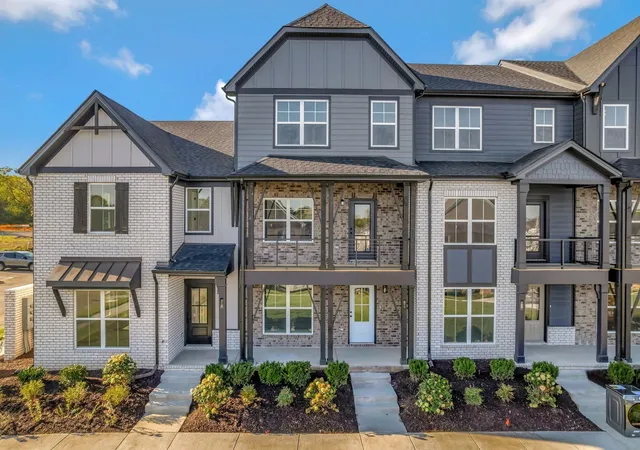 1st image of 614 Granbury Pvt Dr, Hendersonville, TN 37075 | MLS# 3311870