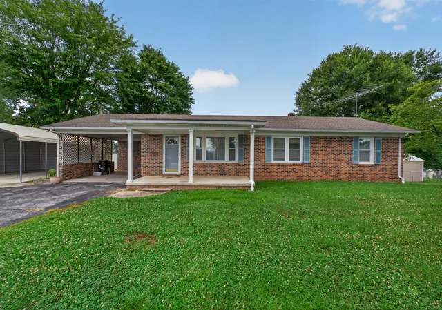 1st image of 3035 Monterey Hwy, Sparta, TN 38583 | MLS# 3311872