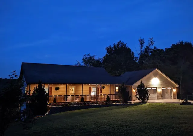 Photo 3 of Single family home for sale at 219 Zizka Dr, Sparta, TN 38583 | MLS# 3312187 | Listing updated on 2026-08-07