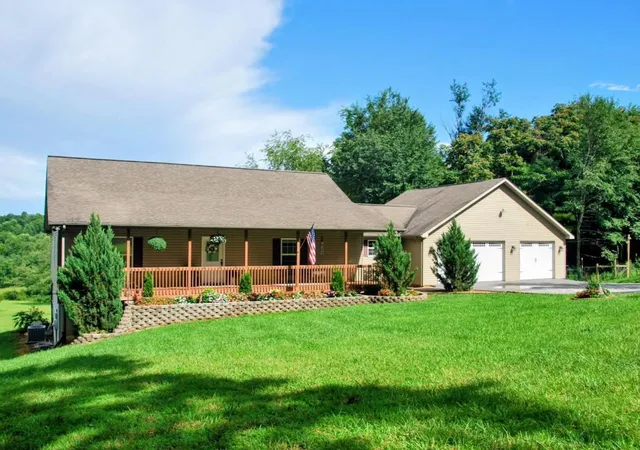 Photo 4 of Single family home for sale at 219 Zizka Dr, Sparta, TN 38583 | MLS# 3312187 | Listing updated on 2026-08-07