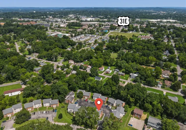 2nd image of 286 Donna Dr, Hendersonville, TN 37075
