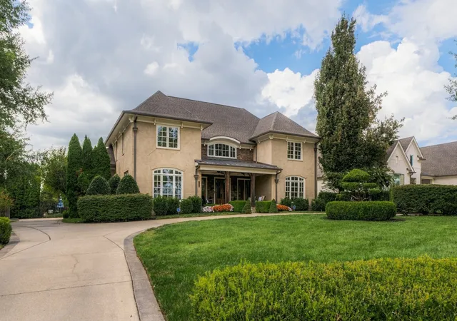 Photo 2 of Mansion for sale at 2651 Sporting Hl Brg Rd, Thompsons Station, TN 37179 | MLS# 3514398 | Listing updated on 2026-10-05