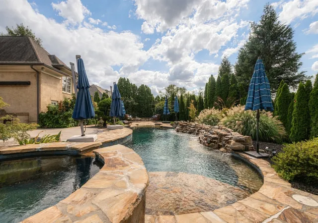 Photo 3 of Mansion for sale at 2651 Sporting Hl Brg Rd, Thompsons Station, TN 37179 | MLS# 3514398 | Listing updated on 2026-10-05