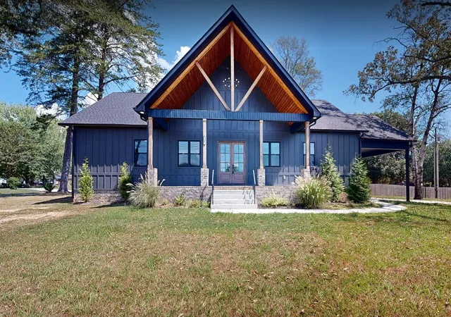 Photo 1 of Single family home for sale at 1601 Old Estill Springs Rd, Tullahoma, TN 37388 | MLS# 3311983 | Listing updated on 2026-09-21
