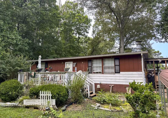2nd image of 2120 Cox Rd, Dandridge, TN 37725 | MLS# 3312127