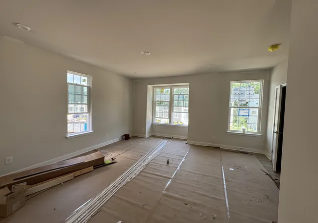Photo 3 of Sale Pending at 237 Poplar Loop, Antioch, TN 37013 | MLS# 3312144 | Listing updated on 2026-08-11