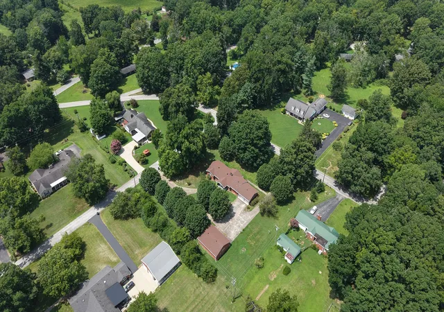 5th image of 505 Meador Dr, Lafayette, TN 37083 | MLS# 3314364