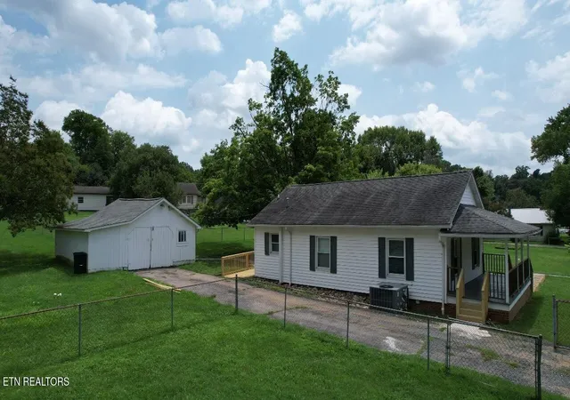 3rd image of 2330 Mitchell Ave, Maryville, TN 37804 | MLS# 3312158