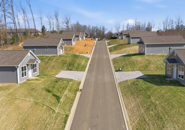1st image of 118 Hill Pl Court, Dickson, TN 37055 | MLS# 3312694