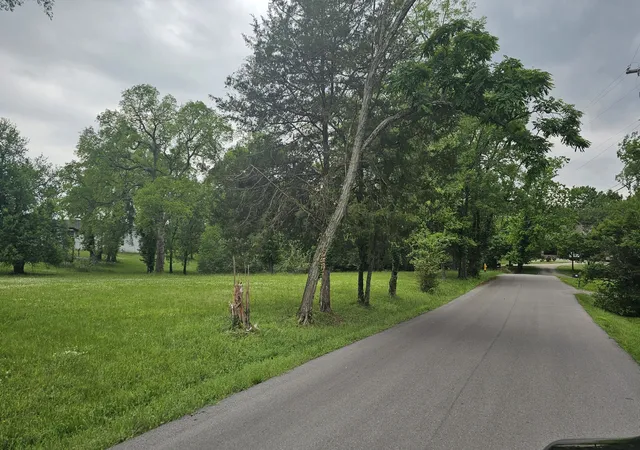 Photo 1 of Land for sale at 194 Cranwill Dr, Hendersonville, TN 37075 | MLS# 3312225 | Listing updated on 2026-08-22
