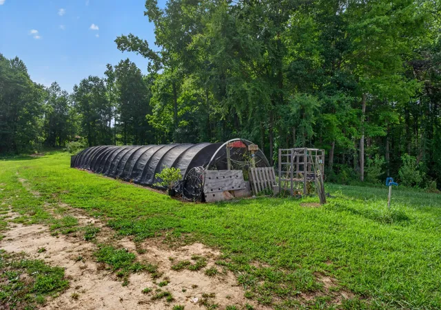 Photo 4 of Single family home for sale at 240 Hash Ln, Rock Island, TN 38581 | MLS# 3312190 | Listing updated on 2026-09-24