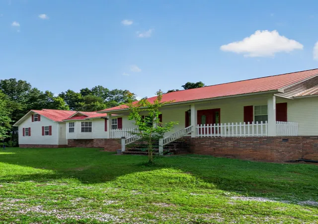 3rd image of 240 Hash Ln, Rock Island, TN 38581 | MLS# 3312190