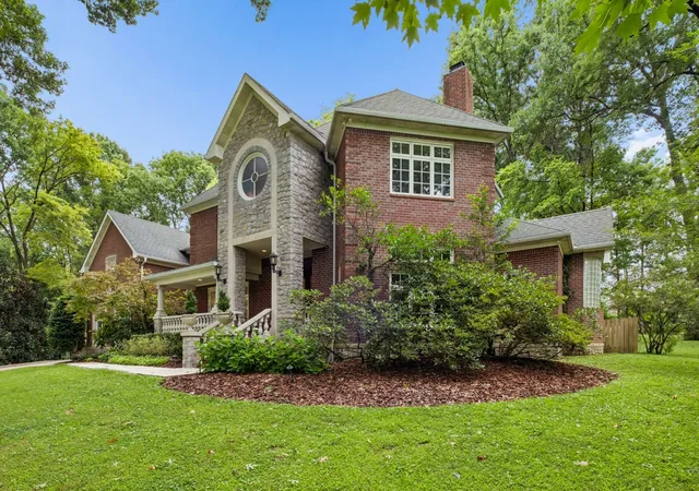 2nd image of 943 Oak Valley Ln, Nashville, TN 37220 | MLS# 3524701